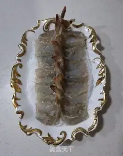 Make A fan of garlic shrimp step 3