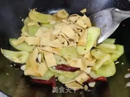 Make cucumber tofu skin step 3