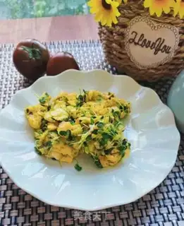 Make Smashed eggs step 6