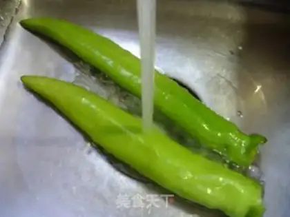 Make Scrambled green pepper step 1