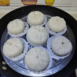 Make Celery meat buns step 15