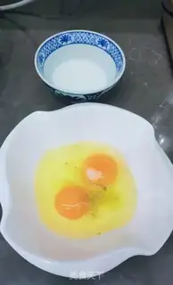 Make Sea storks, chili eggs step 3