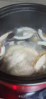 Make "The king of the sea coconuts has five fingers for peach chicken soup." step 6