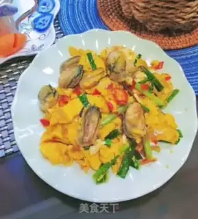 Make Sea storks, chili eggs step 8