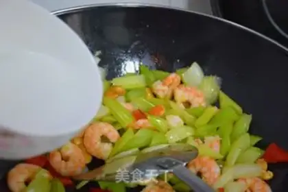 Make Shrimp sprouts step 9