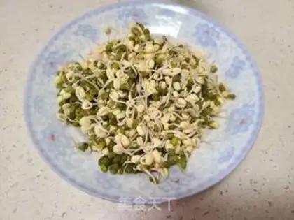 Make Green bean sprouts step 1