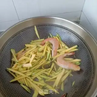 Make Pumpkin shrimp step 8