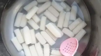 Make Hot fried rice cake step 1