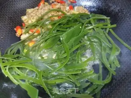 Make Meat-eating seaweed step 4