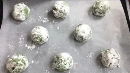 Make Tea cracker cookies step 11