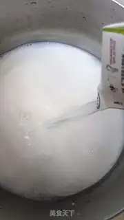 Make Strawberry pudding step 1
