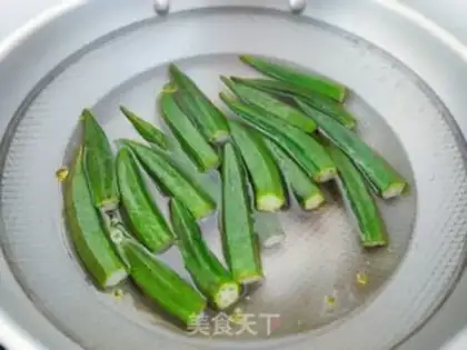 Make Garlic aces step 2