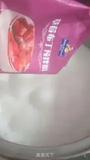 Make Strawberry pudding step 2