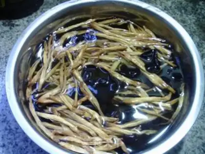 Make Blackwood, yellow cabbage step 1