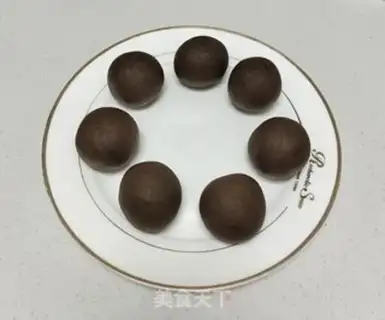 Make Tasty homemade mooncake step 4