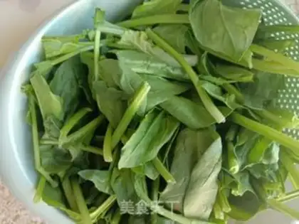 Make Spinach noodles step 1