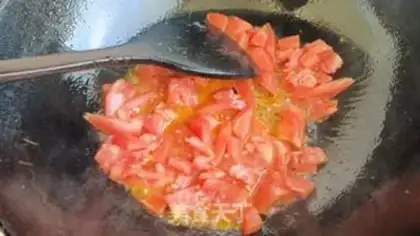 Make Tomato noodles step 1