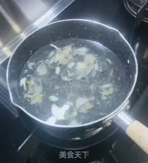 Make Spinach soup noodles step 4