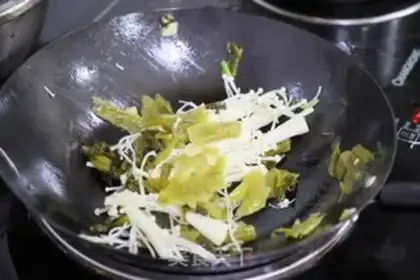 Make Sour chicken step 1