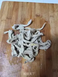 Make Scrambled chicken step 1