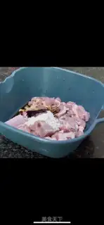 Make Powdered intestinal ribs step 1