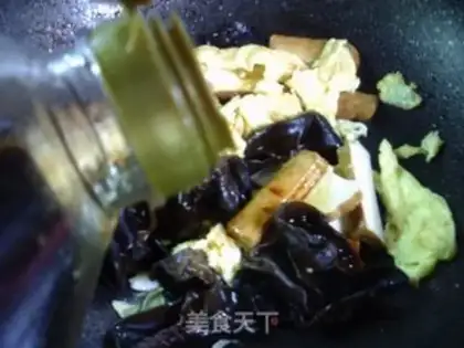 Make Black-mucked eggs step 8