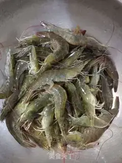 Make Spicy shrimp step 1