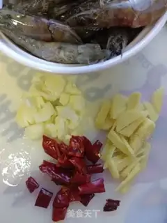 Make Spicy shrimp step 3