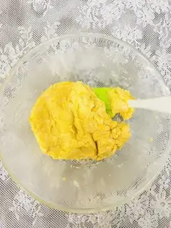 Make The hot orange cookies step 3