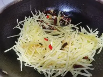 Make Spicy potatoes step 5