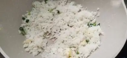 Make Egg fried rice step 4