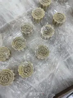 Make Taste eggs yolk pineapple step 17