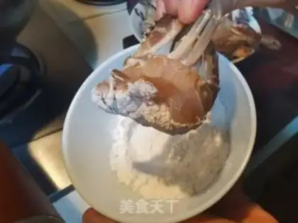 Make Spicy Fried crabs step 3