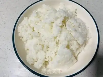 Make Egg fried rice step 1