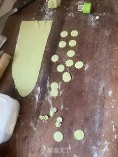 Make Butterfly noodles step 5