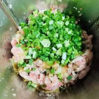 Make Meat buns step 2