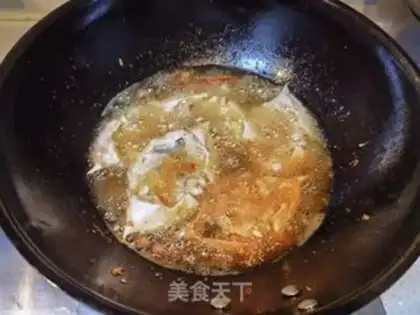 Make Spicy Fried crabs step 6