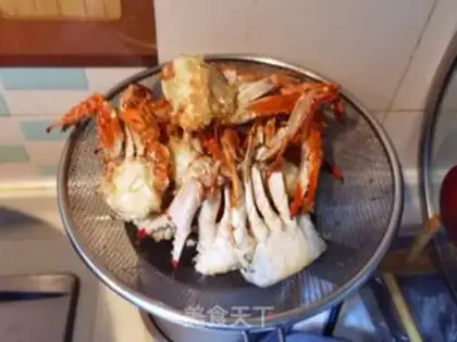 Make Spicy Fried crabs step 7