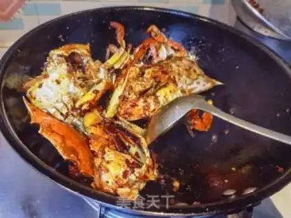 Make Spicy Fried crabs step 12