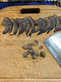 Make Shrimp vegetable dumplings step 1