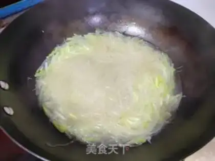 Make Fried egg bubbly tommy step 5