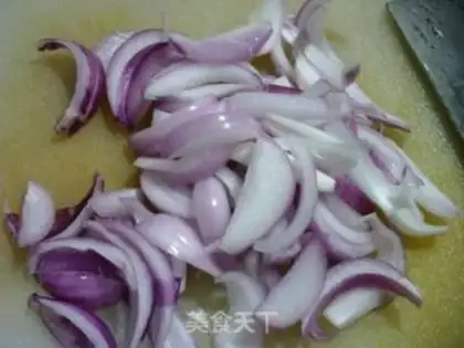 Make Eggs and onions step 3