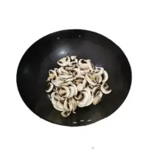 Make Garlic pastries step 0