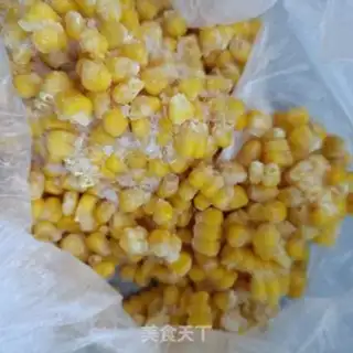 Make Corn broccoli, black tiger shrimp salad step 3