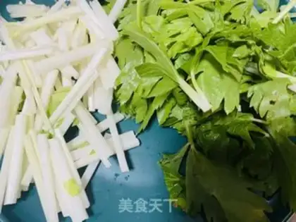 Make Celery beef step 1