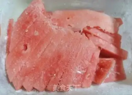 Make Watermelon milk smoothie step 0