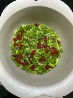 Make Egg garlic step 1