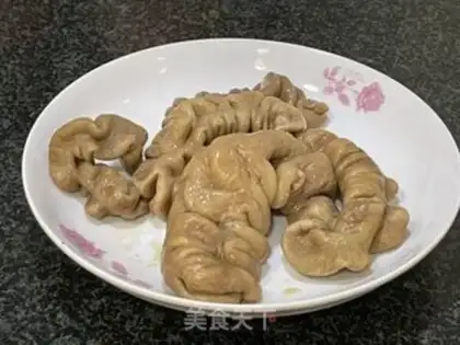 Make Fat intestines and onions step 0
