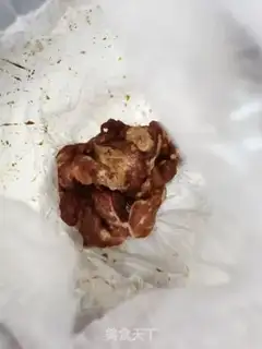 Make Tomato eggs, skinny noodles step 1