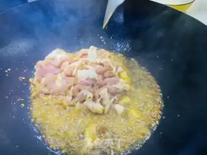 Make Sweet peppers, ginger fried meat step 5